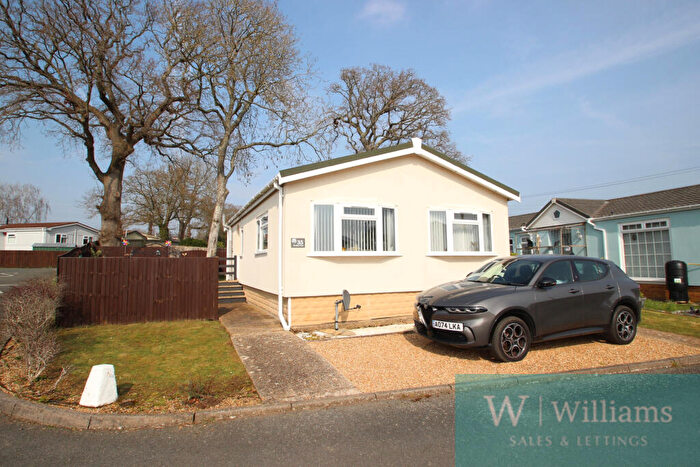 2 Bedroom Park Home For Sale In Medina Park, Folly Lane, Whippingham, Isle Of Wight, PO32