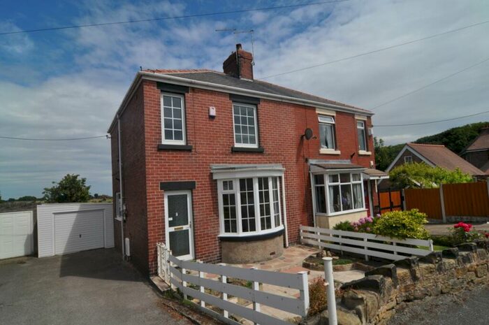 3 Bedroom Semi-Detached House To Rent In Beech House Road, Hemingfield, S73