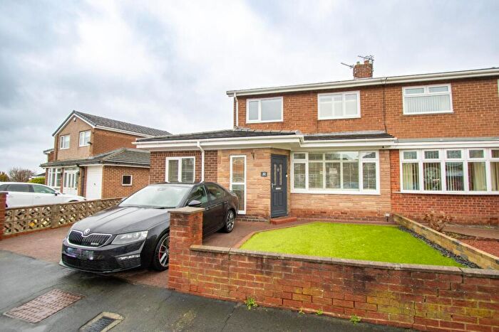 3 Bedroom Semi-Detached House For Sale In Willowtree Avenue, Gilesgate, Durham, DH1