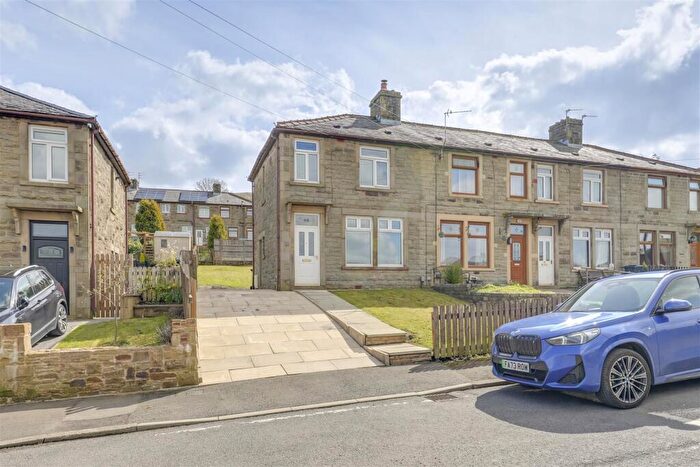 2 Bedroom End Of Terrace House For Sale In Fallbarn Crescent, Rawtenstall, Rossendale, BB4