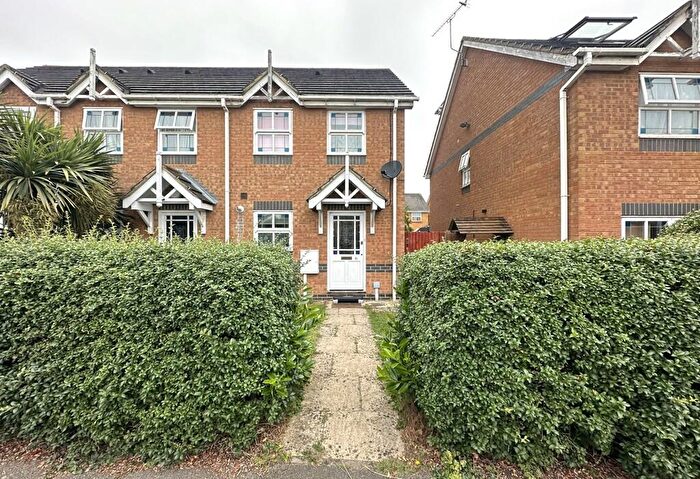 2 Bedroom End Of Terrace House To Rent In Meteor Close, Milton Regis, Sittingbourne, Kent, ME10