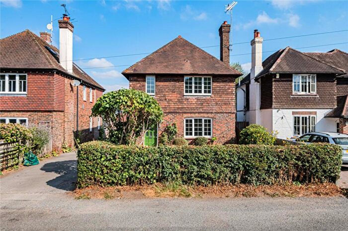 3 Bedroom Detached House To Rent In Tally Road, Oxted, Surrey, RH8