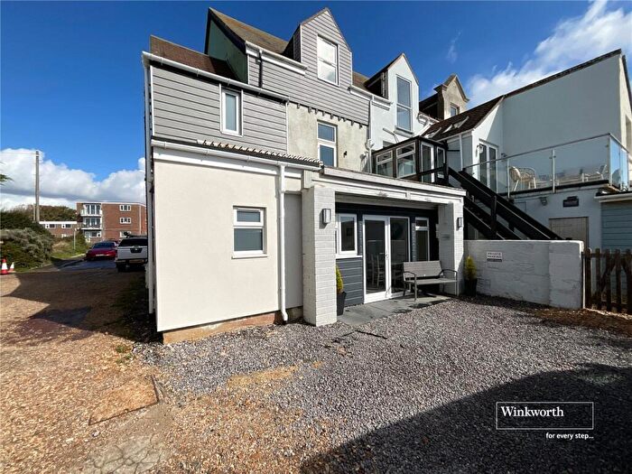 1 Bedroom Apartment To Rent In Cliff Terrace, Marine Drive, Barton On Sea, New Milton, BH25