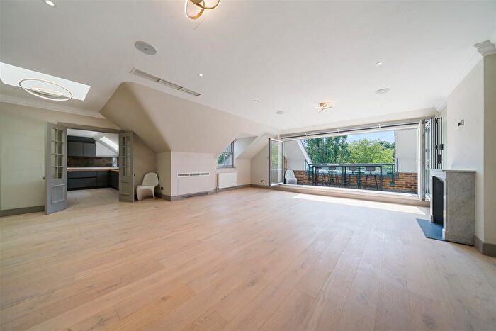 4 Bedroom Flat To Rent In Elsworthy Road, St John's Wood, NW3