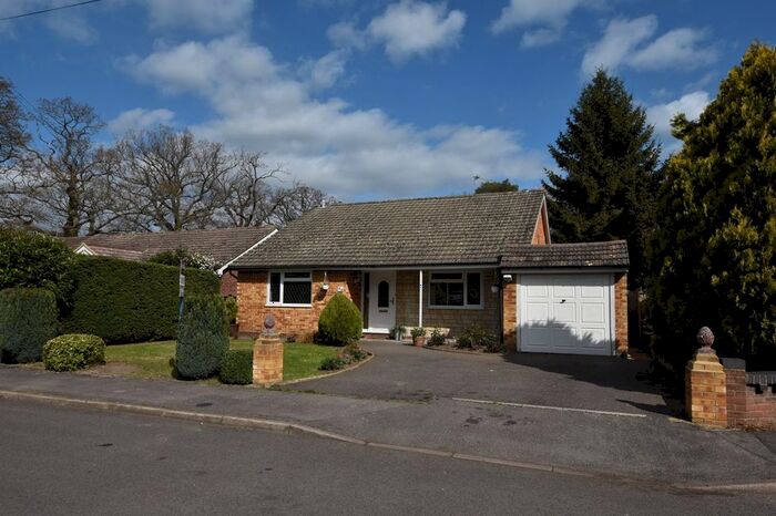2 Bedroom Bungalow To Rent In Lowther Road, Wokingham, RG41