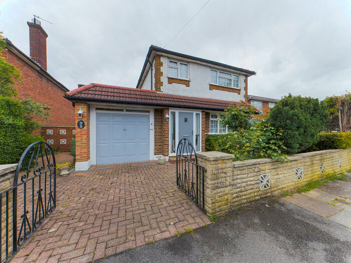 2 Bedroom Detached House To Rent In Deane Avenue, Ruislip Manor, London, HA4