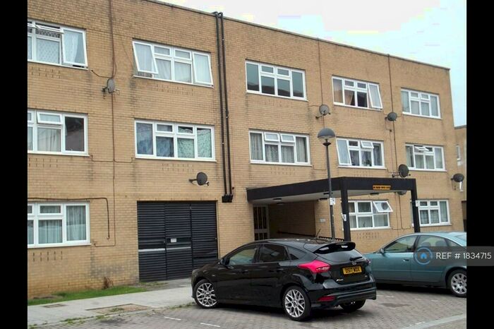 2 Bedroom Flat To Rent In North Ninth Street, Milton Keynes, MK9