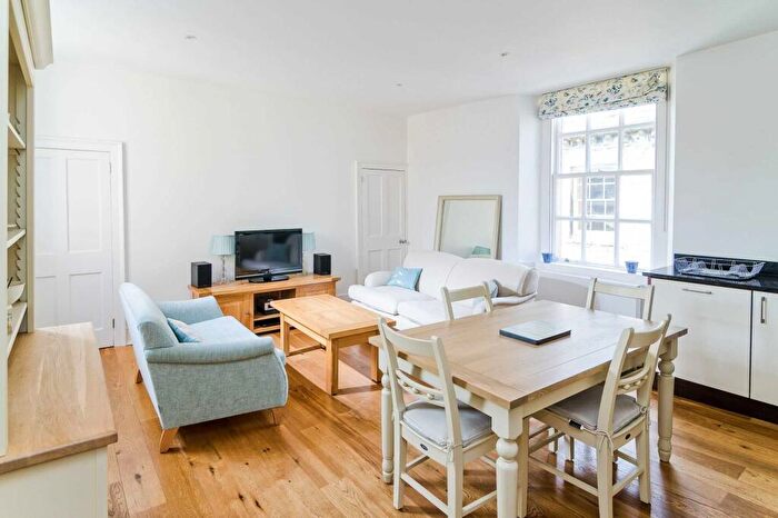 1 Bedroom Apartment To Rent In Milsom Place, BA1