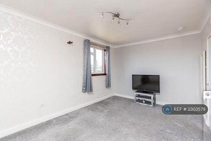 1 Bedroom Flat To Rent In Dee Gardens, Dundee, DD2