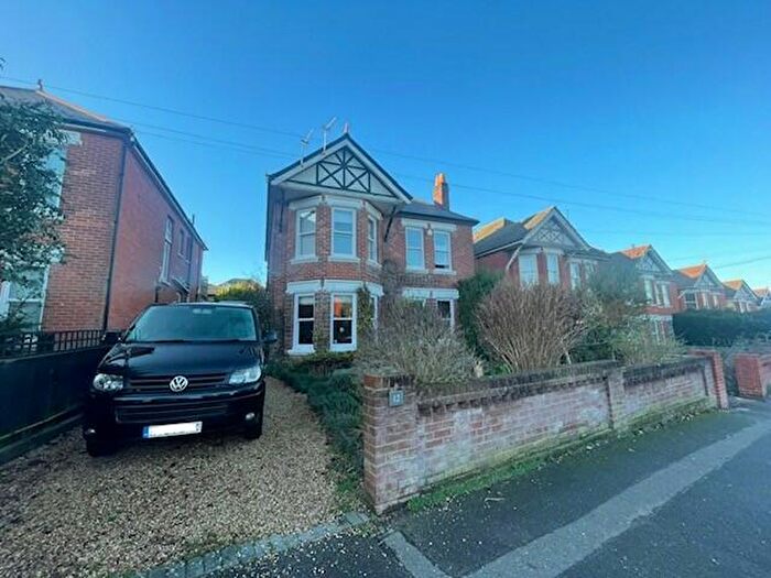 4 Bedroom House To Rent In Irving Road, Southbourne, BH6