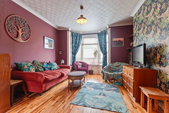 4 Bedroom Semi-Detached House For Sale In St. Lukes Road, Pontnewynydd, NP4