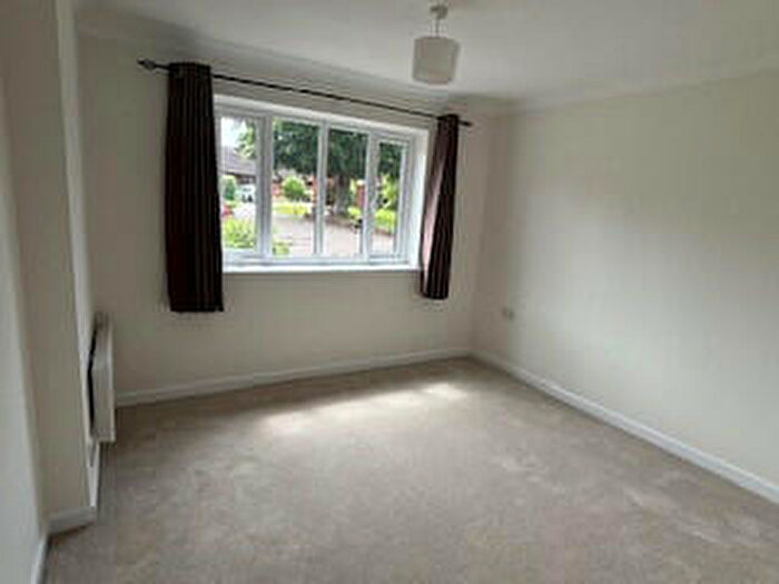 2 Bedroom Bungalow For Sale In Epsom, Surrey, KT18