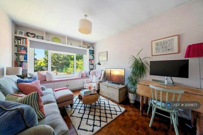 1 Bedroom Flat To Rent In Kings Court, London, SE22