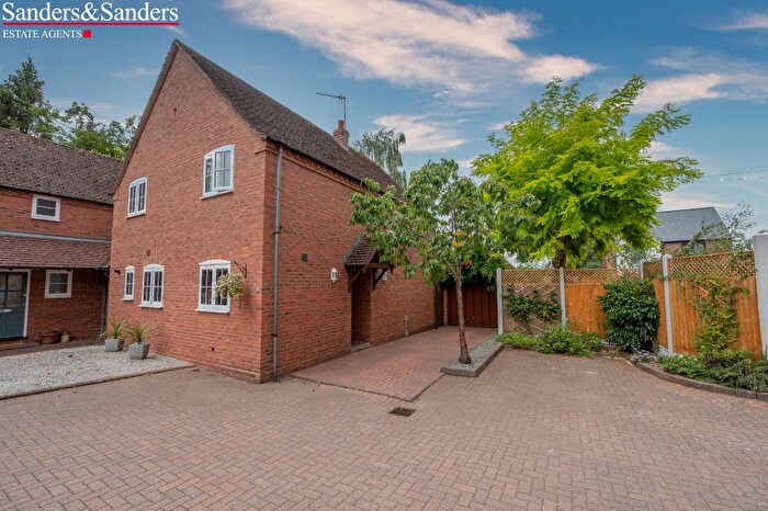 4 Bedroom Detached House For Sale In The Farriers, High Street, Broom, Alcester, B50