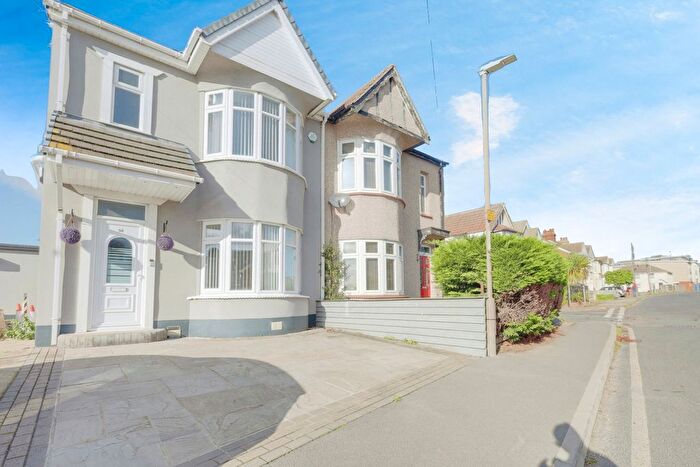 5 Bedroom Semi-Detached House To Rent In Castle Lane, Benfleet, SS7