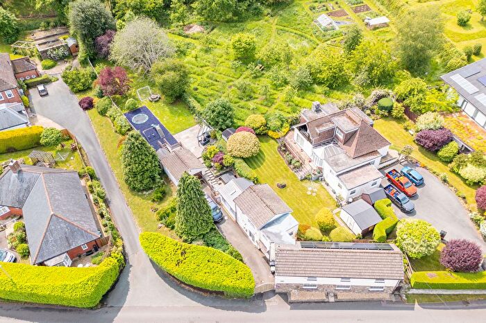 5 Bedroom Detached House For Sale In Woodland Cottage, Llanfoist, NP7