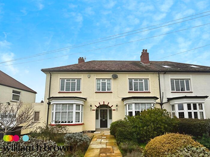 4 Bedroom House To Rent In Albert Gardens, Clacton-On-Sea, CO15