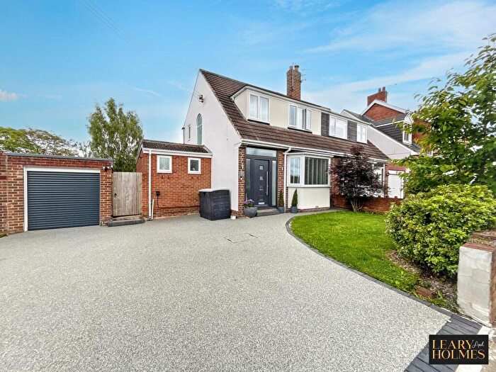 3 Bedroom Semi-Detached House For Sale In Ravensbourne Avenue, East Boldon, NE36