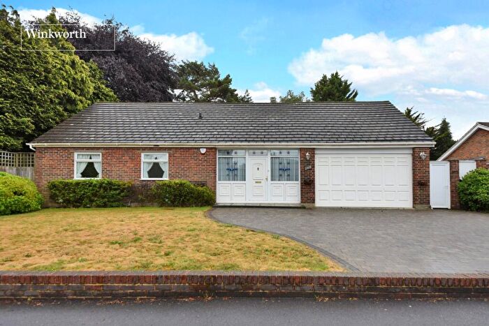 3 Bedroom Bungalow For Sale In Northey Avenue, Cheam, Sutton, SM2