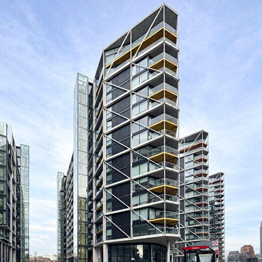 1 Bedroom Apartment For Sale In Riverlight Quay, Nine Elms, London, SW11
