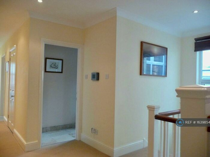 3 Bedroom Flat To Rent In Milehouse Road, Plymouth, PL3
