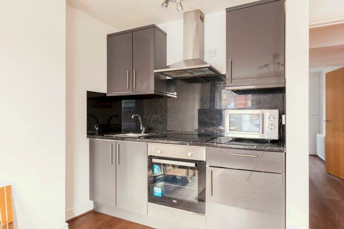 1 Bedroom Flat To Rent In Hackney Road, London Fields, London, E2