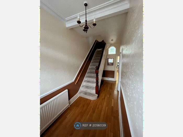 4 Bedroom Terraced House To Rent In The Grove, London, N13