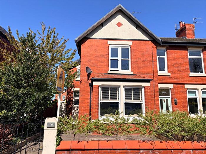 5 Bedroom End Of Terrace House For Sale In Rossall Road, Ansdell, Lytham St Annes, FY8