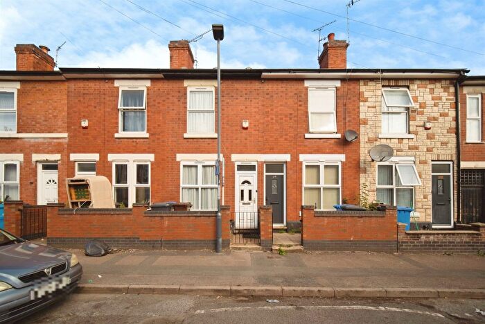 3 Bedroom Terraced House For Sale In St. Giles Road, Derby, DE23