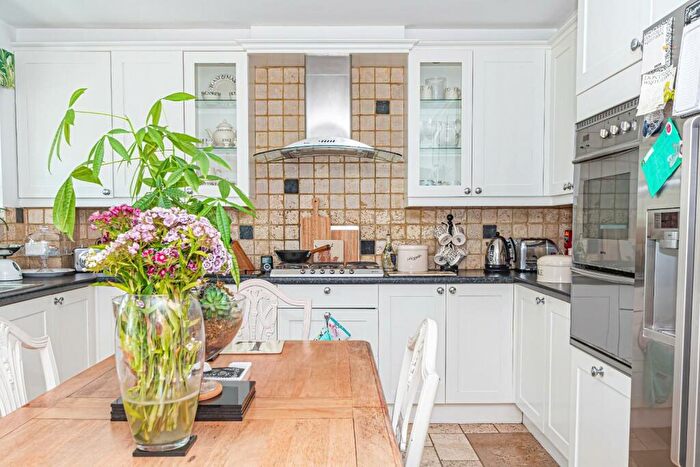 5 Bedroom Detached House For Sale In Stanbridge Road, Tilsworth, Leighton Buzzard, LU7