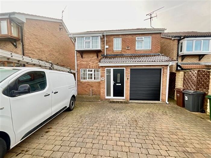 4 Bedroom Detached House For Sale In Ricknald Close, Aughton, Sheffield, S26