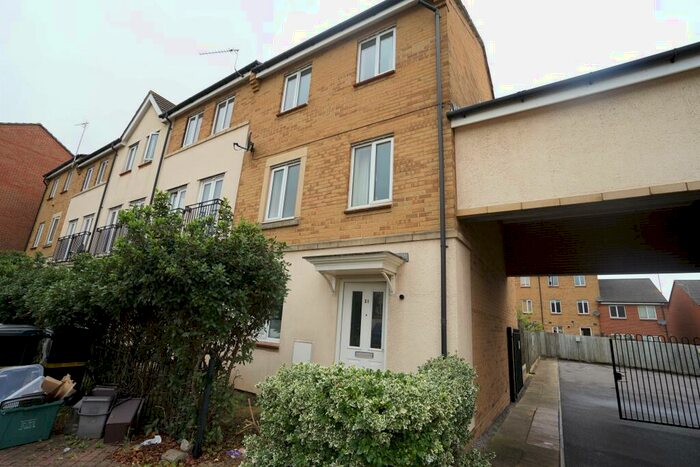 4 Bedroom House To Rent In Thackeray, Horfield, Bristol, BS7