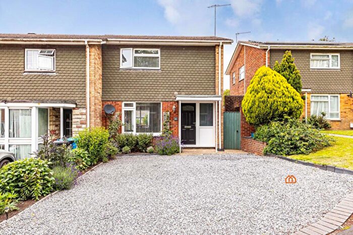 2 Bedroom End Of Terrace House For Sale In Old Farm Road, Poole, BH15