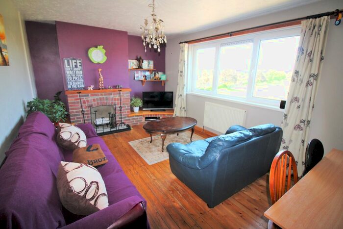 2 Bedroom Flat To Rent In Locksway Road, Southsea, PO4