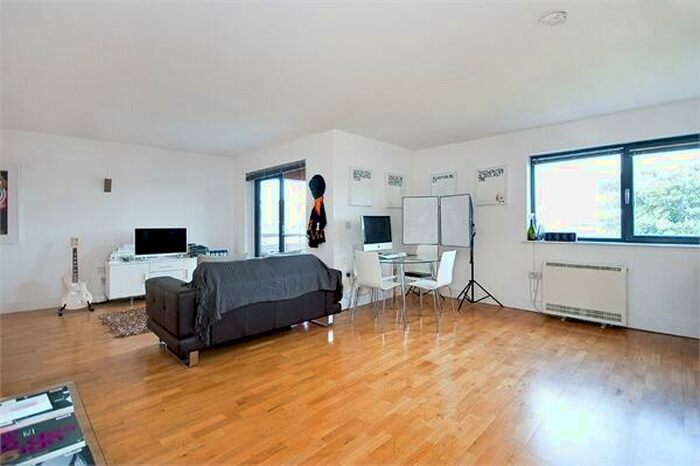 Apartment To Rent In Reservoir Studios, E1W
