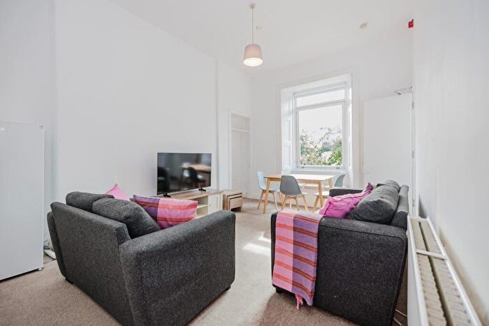 5 Bedroom Flat To Rent In L Crighton Place, Edinburgh, EH7