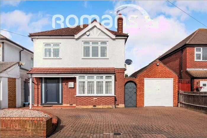4 Bedroom Detached House To Rent In Kenilworth Road, Ashford, Surrey, TW15