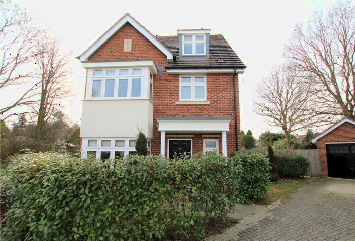 4 Bedroom Detached House To Rent In Freshers Grove, Earley, Reading, RG6