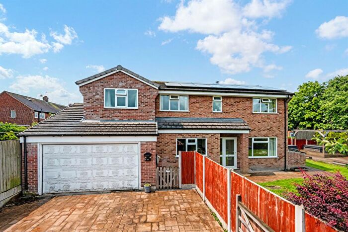 4 Bedroom Semi-Detached House For Sale In Robin Lane, Chelford, SK11