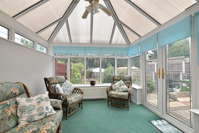 2 Bedroom Semi-Detached Bungalow For Sale In Elizabeth Drive, Wickford, Essex, SS12