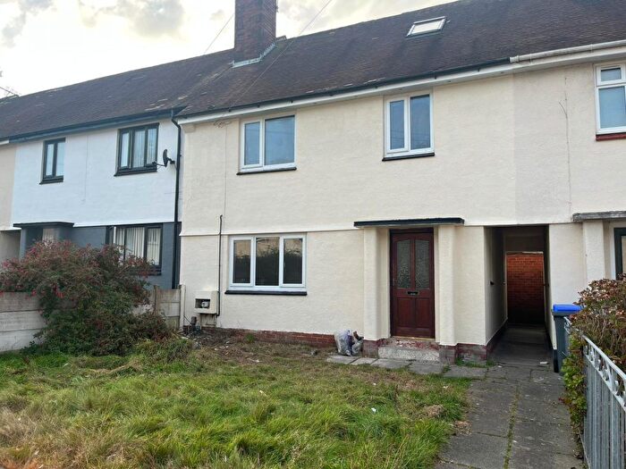 5 Bedroom Semi-detached House To Rent In Haslow Place, Blackpool, FY3