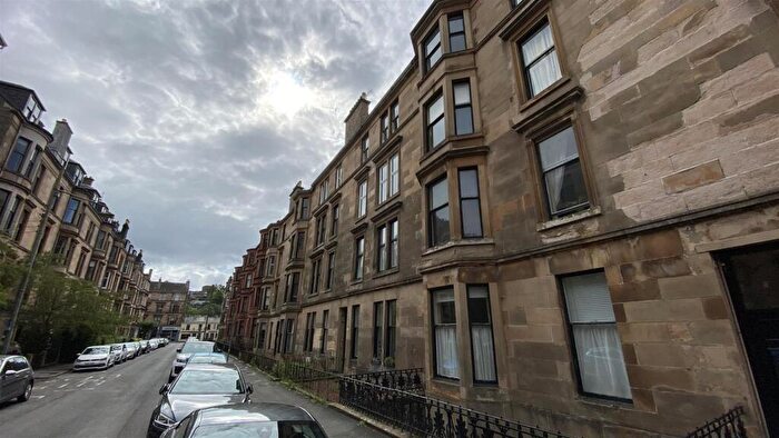 3 Bedroom Flat To Rent In , Ruthven Street Hillhead, Glasgow, G12