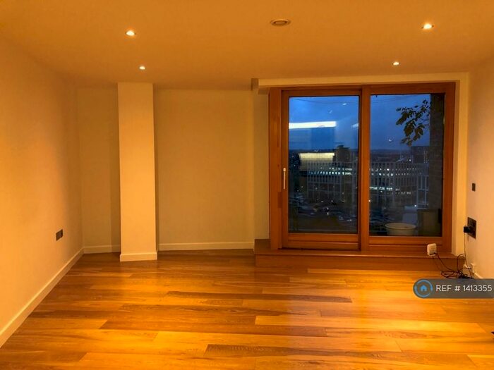 2 Bedroom Flat To Rent In Wharf Approach, Leeds, LS1