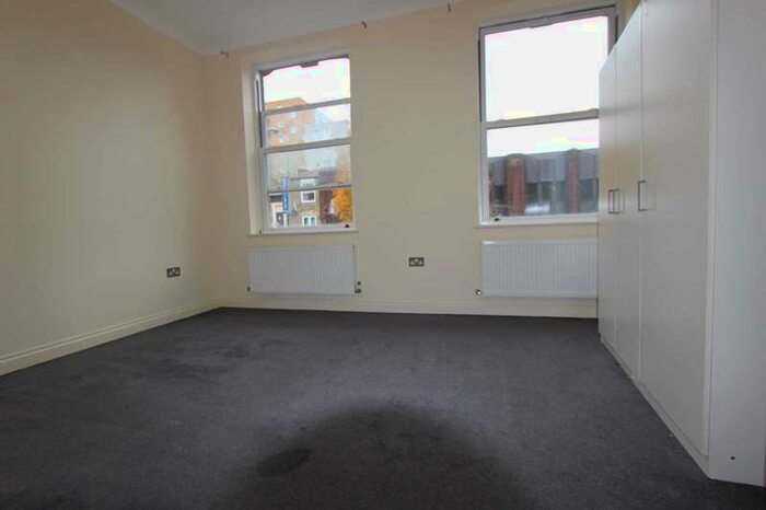 1 Bedroom Flat To Rent In Uxbridge Road, West Ealing, W13