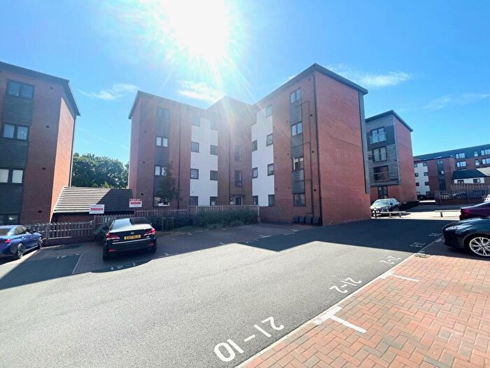 2 Bedroom Flat To Rent In Ascot Way, Longbridge, B31