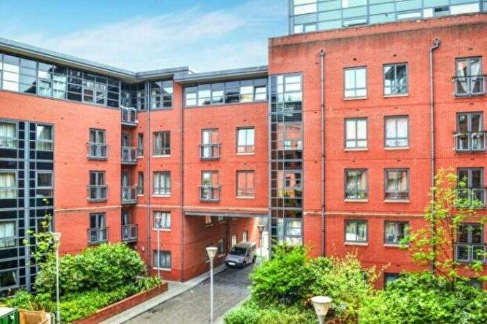 2 Bedroom Flat To Rent In Ellesmere Street, Manchester, M15