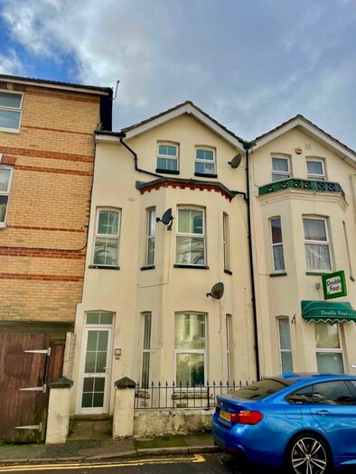 1 Bedroom Flat To Rent In Town Centre Location - One Bedroom Flat - Available Now!, BH2