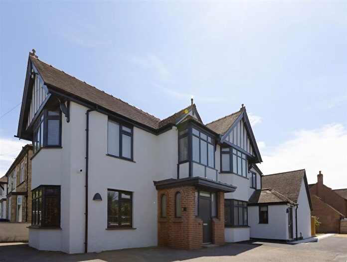 1 Bedroom Flat To Rent In London Road, Headington, OX3
