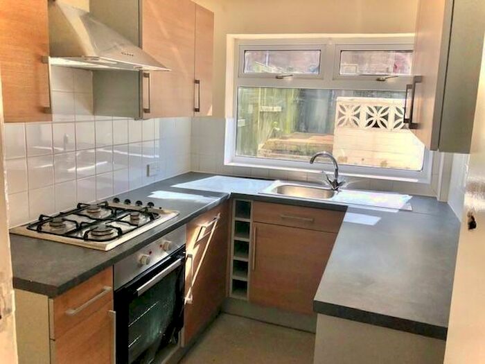 3 Bedroom House To Rent In Grange Road Colwyn Bay, LL29