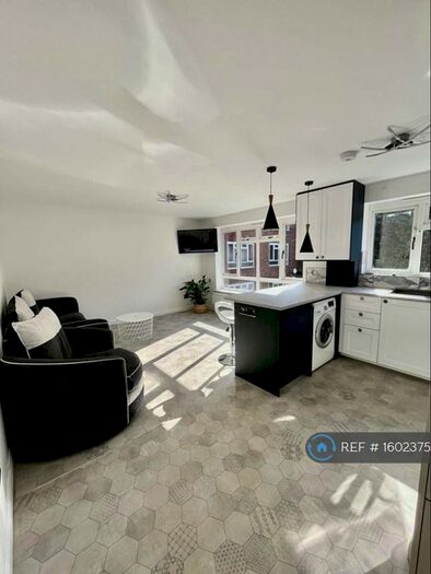 1 Bedroom Flat To Rent In Buckingham House, Derby, DE24